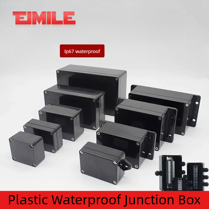 Outdoor Power Junction - Typ F Schwarze Wasserdichte Anschlussdose, 3-stöckig,